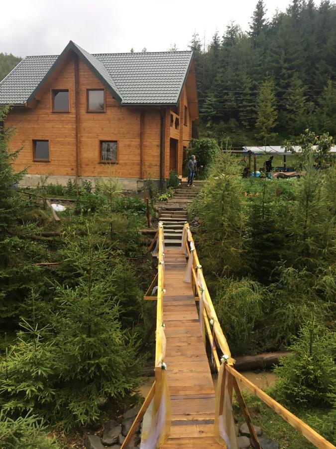 Hotel Wooddream à Volovets Extérieur photo